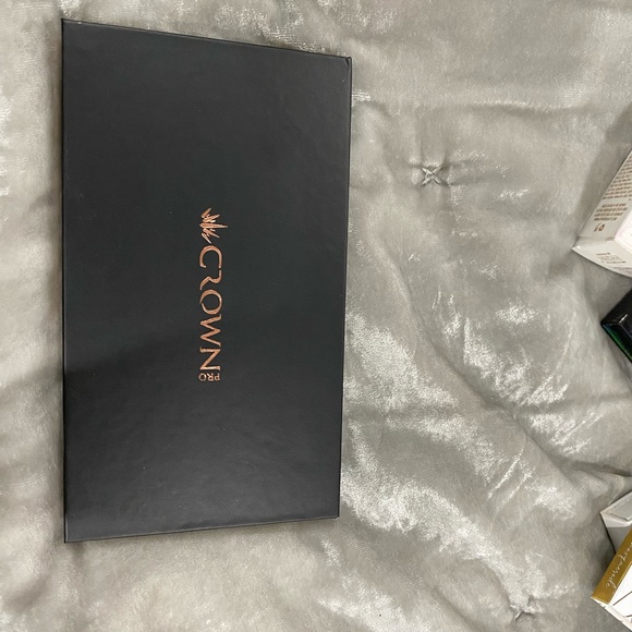 Makeup bundle - Picture 2 of 6